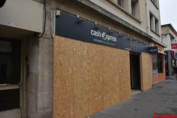 Cash express rue Saint-Jean